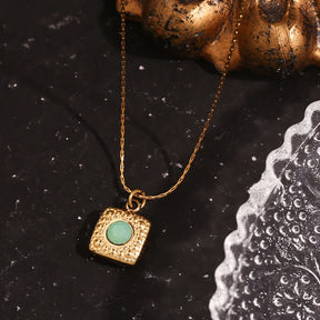 Colar Elegante com Pingente Verde 18k Compori